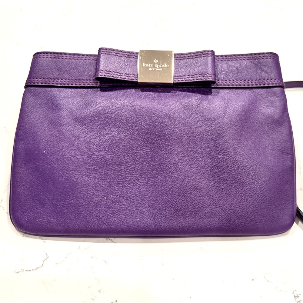 Kate Spade Vintage Purple Leather Crossbody Bag with Bow, Gold Chain and Logo - Picture 3 of 14